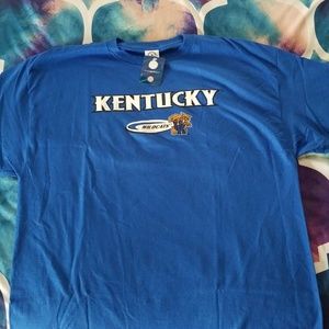 Officially licensed collegiate Kentucky Wildcats